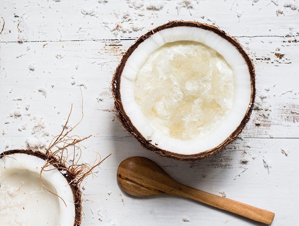 Yến chưng nước dừa: trắng da đẹp dáng